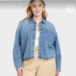 Women's Long Sleeve Button-Down Denim Cropped Shirt - Universal Thread XXL NWT